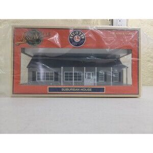 Lionel 6-34113 Lionelville O Scale Large Suburban House II Gray Lighted NIB